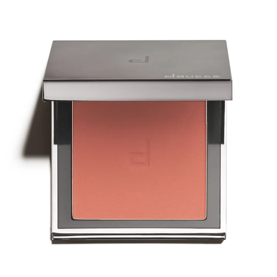 Cheek Blush in 60 Hidden Tropics