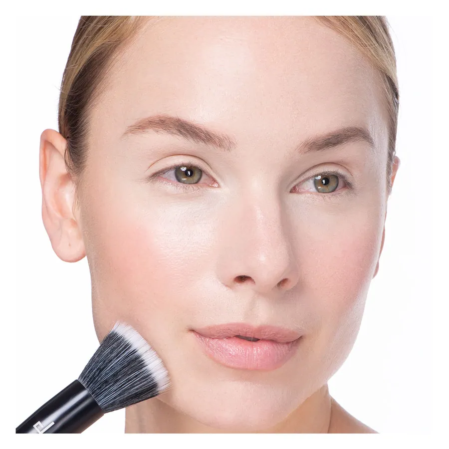 Cheek Blush in 60 Hidden Tropics